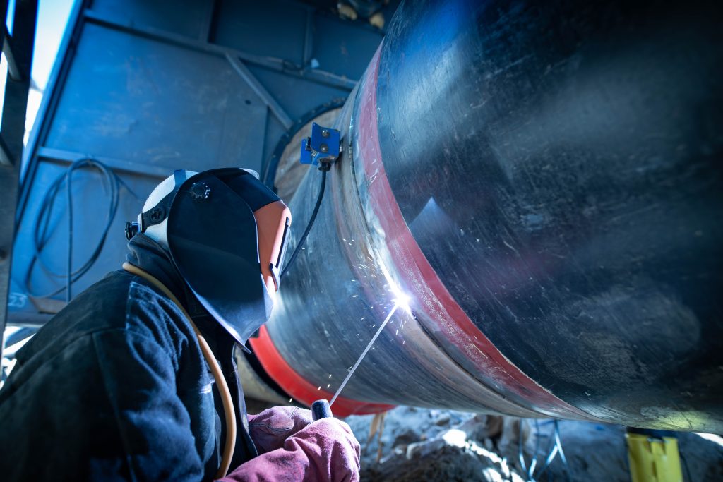 what gas is used for aluminum welding